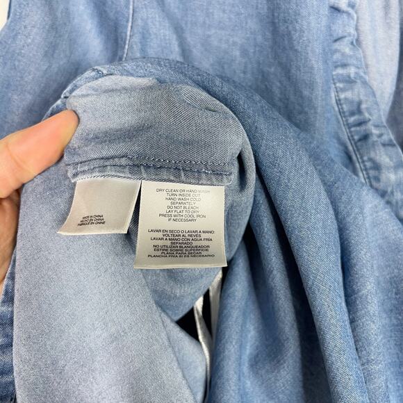 Anne Klein Small S Blue Chambray 3/4 Roll Tab Sleeve Blouse Top Split V Neck - Picture 8 of 9